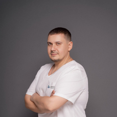 Картавый Артем Владимирович, стоматолог-ортопед