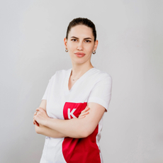 Ляшенко Елена Владимировна, стоматолог-терапевт