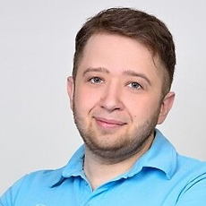 Кравченко Михаил Павлович, стоматолог-хирург