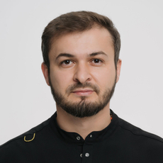 Айгумов Арсен Османович, стоматолог-хирург