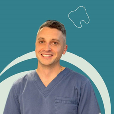 Худяков Александр Сергеевич, стоматолог-хирург