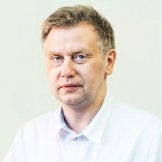 Денисов Сергей Евгеньевич, стоматолог-терапевт