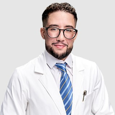 Знина Хамза, пластический хирург