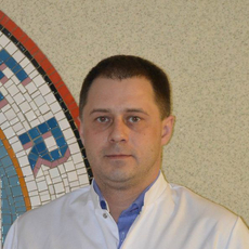 Ряжко Максим Анатольевич, стоматолог-хирург