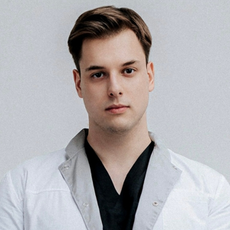 Василенко Александр Олегович, стоматолог-хирург