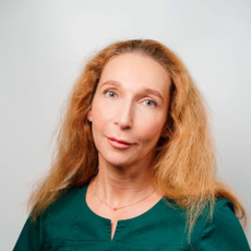 Животовская Нина Артуровна, стоматолог-терапевт