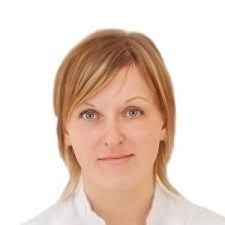 Комарова Юлия Викторовна, стоматолог-терапевт