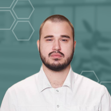 Асташов Владислав Вадимович, стоматолог-хирург