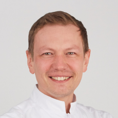 Красносельских Максим Андреевич, пластический хирург