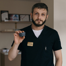 Липартелиани Валерьян Гагаевич, стоматолог-ортопед