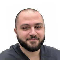 Ильягуев Орли Ихозович, стоматолог-хирург