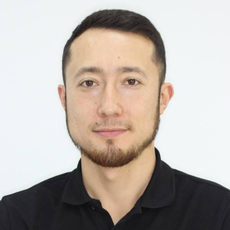 Абаханов Азамат, стоматолог-хирург