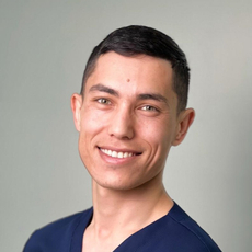 Эргашев Исмаил Обиджонович, стоматолог-терапевт