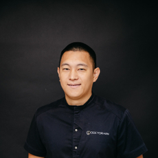 Ли Семён Артурович, стоматолог-хирург