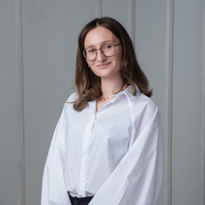 Овсянникова Полина Алексеевна, стоматолог-терапевт