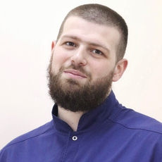 Вачнадзе Александр Юрьевич, стоматолог-хирург
