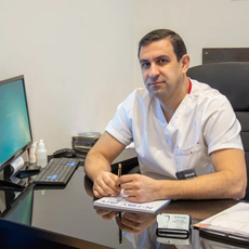 Манукян Марат Геворгович, стоматолог-ортопед