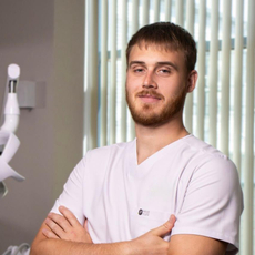 Шилов Елисей Вениаминович, стоматолог-ортопед
