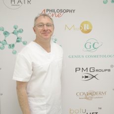 Комлев Роман Анатольевич, врач-косметолог