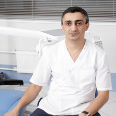Арутюнян Гамлет Лерникович, стоматолог-хирург