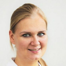 Колябина Юлия Вячеславовна, стоматолог-терапевт