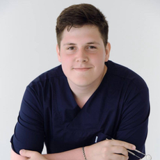 Иевлев Владислав Васильевич, стоматолог-хирург