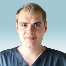 Пестриков Виталий Олегович, стоматолог-хирург