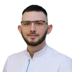 Сапельников Александр Александрович, стоматолог-терапевт