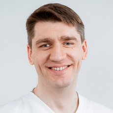 Кривоухов Роман Александрович, стоматолог-хирург