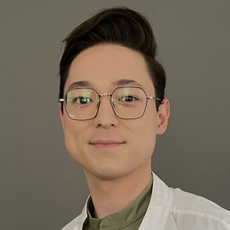 Дускалиев Дамир Аятбергенович, дерматолог