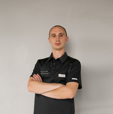 Лавров Максим Сергеевич, стоматолог-терапевт