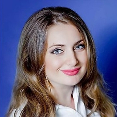 Шахбазян Наира Суреновна, стоматолог-терапевт