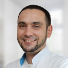 Бевзюк Михаил Игоревич, стоматолог-хирург