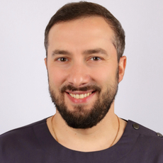 Махлин Илья Александрович, стоматолог-хирург