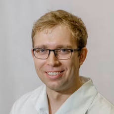 Стекольщиков Кирилл Александрович, стоматолог-хирург