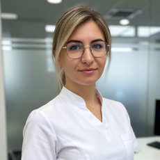 Ботина Екатерина Николаевна, стоматолог-терапевт