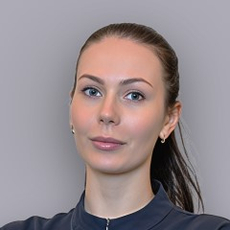 Смирнова Анастасия Дмитриевна, стоматолог-хирург