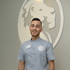 Кялоян Мраз Шаваршович, стоматолог-хирург