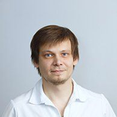 Харченко Дмитрий Андреевич, стоматолог-терапевт