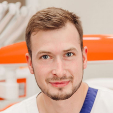 Иваненко Александр Владимирович, стоматолог-терапевт