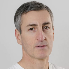 Нарманиа Леван, массажист