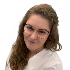 Кровопускова Алёна Васильевна, стоматолог-терапевт