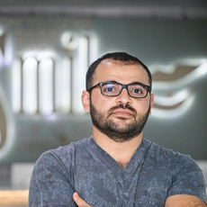 Давтян Арман Грачевич, стоматолог-ортопед