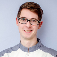 Казимов Максим Сейфутдинович, стоматолог-терапевт