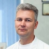 Попов Константин Владимирович, стоматолог-терапевт