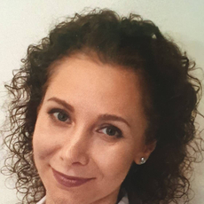 Калиничева Елена Владимировна, массажист