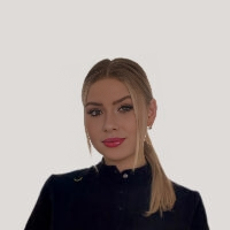 Шкуро Ксения Александровна, стоматолог-хирург