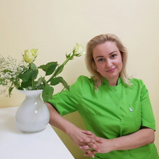 Янина Лина Николаевна, стоматолог-терапевт