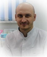 Артюхов Николай Эдуардович, стоматолог-терапевт