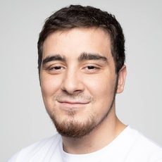 Абдуллаев Амир Арсенович, стоматолог-терапевт